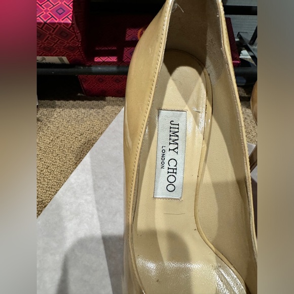 Jimmy Choo
Patent Leather Pumps - Picture 3 of 8